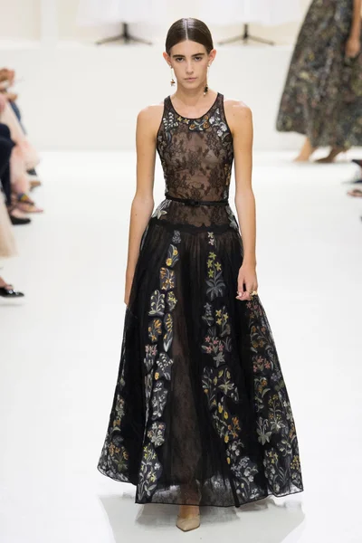 Look 33